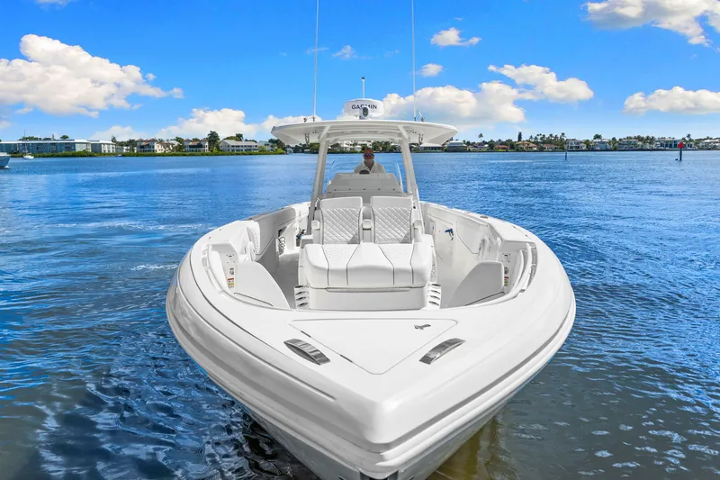 Slide: The Image of Intrepid 407 NOMAD FE 2024 - 11