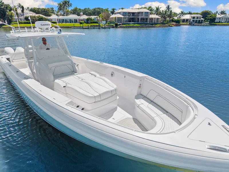 Slide: The Image of Intrepid 407 NOMAD FE 2024 - 17