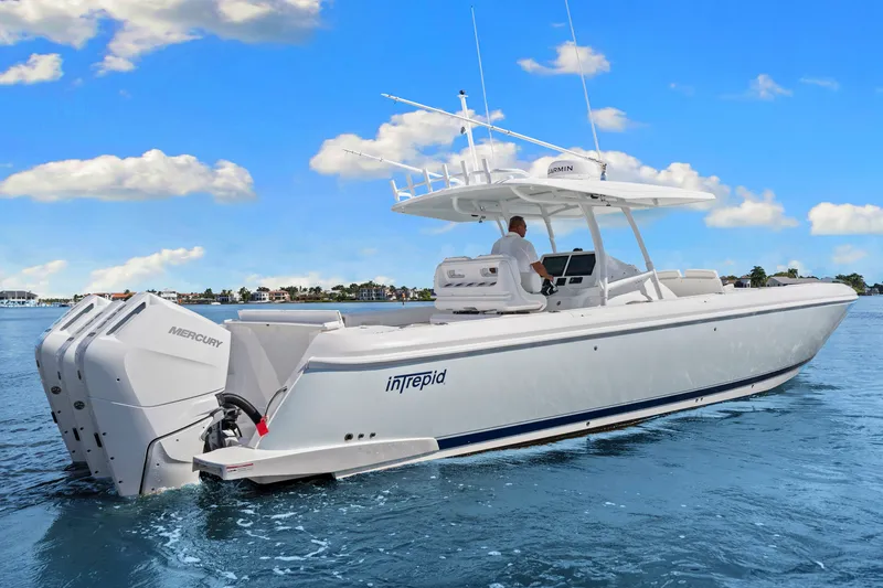 Slide: The Image of Intrepid 407 NOMAD FE 2024 - 22