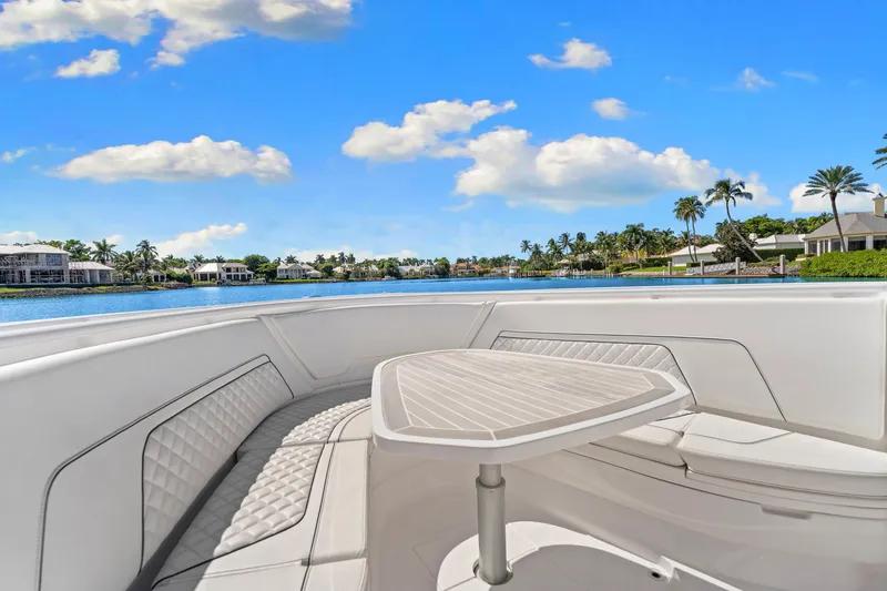 Slide: The Image of Intrepid 407 NOMAD FE 2024 - 28