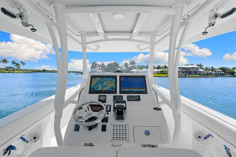 Slide: The Image of Intrepid 407 NOMAD FE 2024 - 32