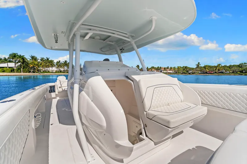 Slide: The Image of Intrepid 407 NOMAD FE 2024 - 41