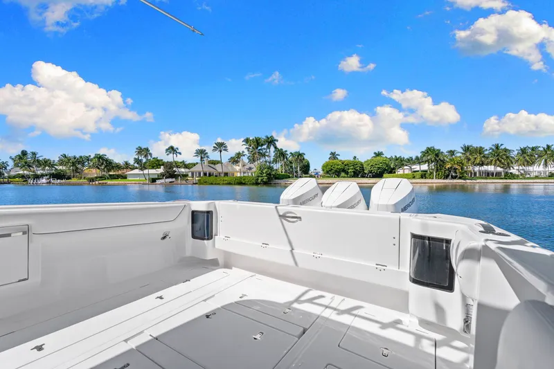 Slide: The Image of Intrepid 407 NOMAD FE 2024 - 46