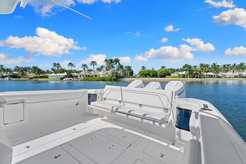 Slide: The Image of Intrepid 407 NOMAD FE 2024 - 47