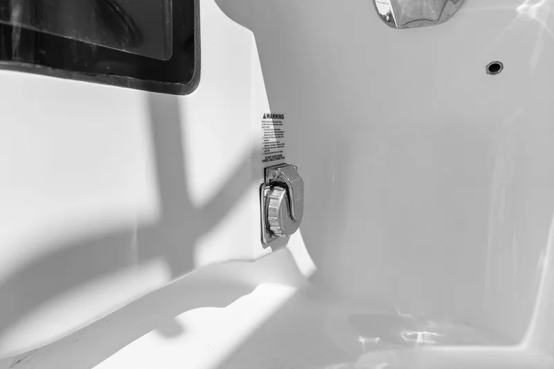 Slide: The Image of Intrepid 407 NOMAD FE 2024 - 51