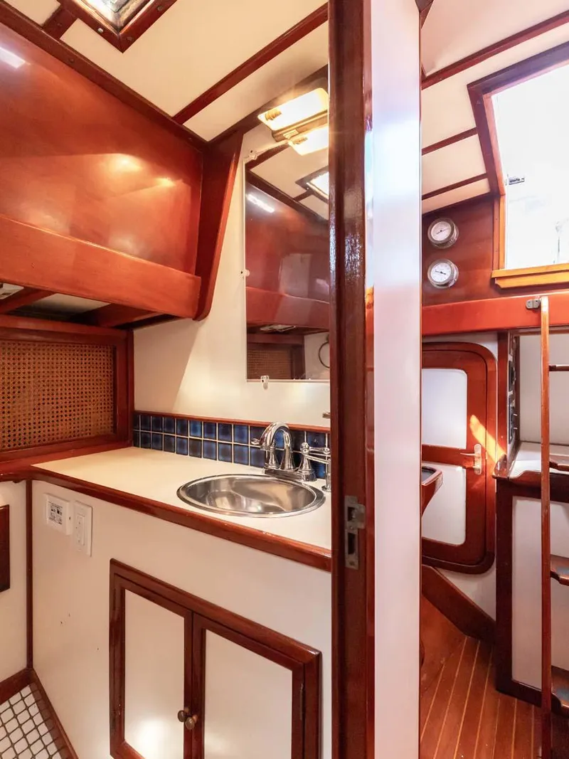 Slide: The Image of Aft Head - 17