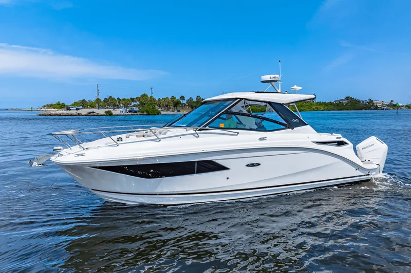 Slide: The Image of Sea Ray Sundancer 320 Outboard 2024 - 0