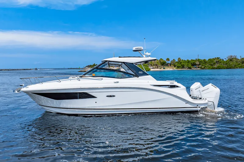 Slide: The Image of Sea Ray Sundancer 320 Outboard 2024 - 2