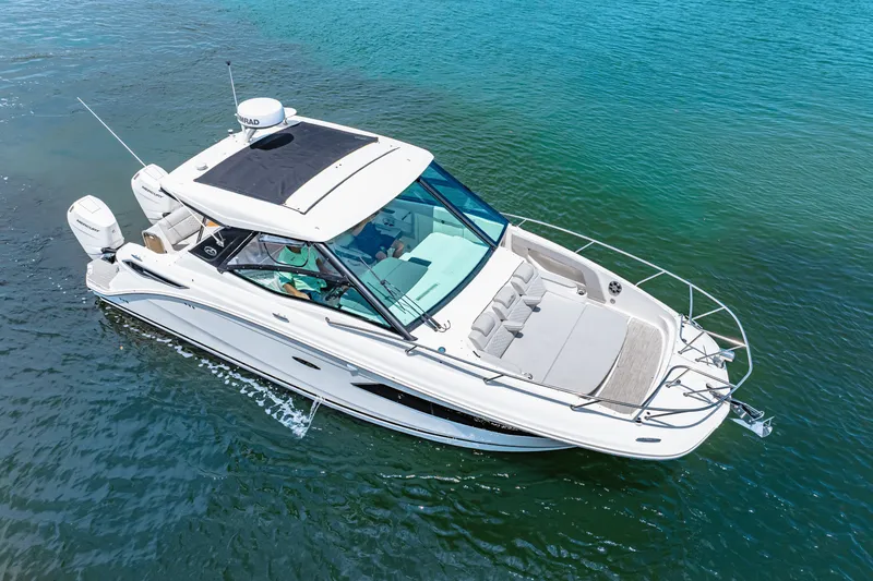 Slide: The Image of Sea Ray Sundancer 320 Outboard 2024 - 4