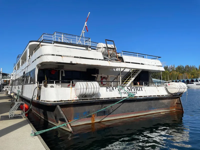 Slide: The Image of Blount Custom Charter 1983 - 16