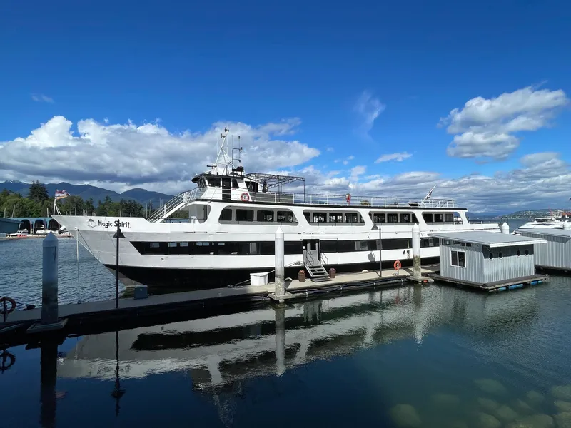 The Image of Blount Custom Charter 1983 - 0