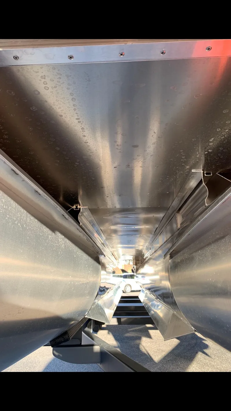 Slide: The Image of Underside of a 2022 Harris FloteBote SOLTHICE 250 pontoon. - 57