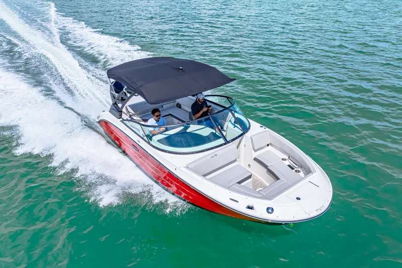 Slide: The Image of Sea Ray SDX 250 Outboard 2025 - 18
