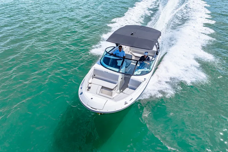 Slide: The Image of Sea Ray SDX 250 Outboard 2025 - 20
