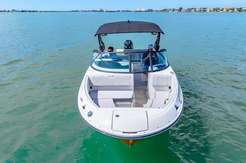 Slide: The Image of Sea Ray SDX 250 Outboard 2025 - 6