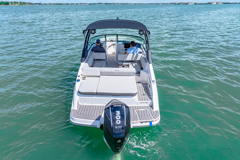 Slide: The Image of Sea Ray SDX 250 Outboard 2025 - 9