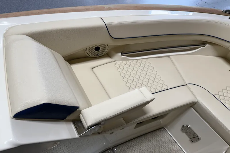 Slide: The Image of Chris-Craft LAUNCH 2021 - 107