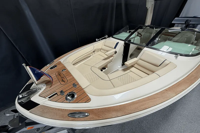 Slide: The Image of Chris-Craft LAUNCH 2021 - 16