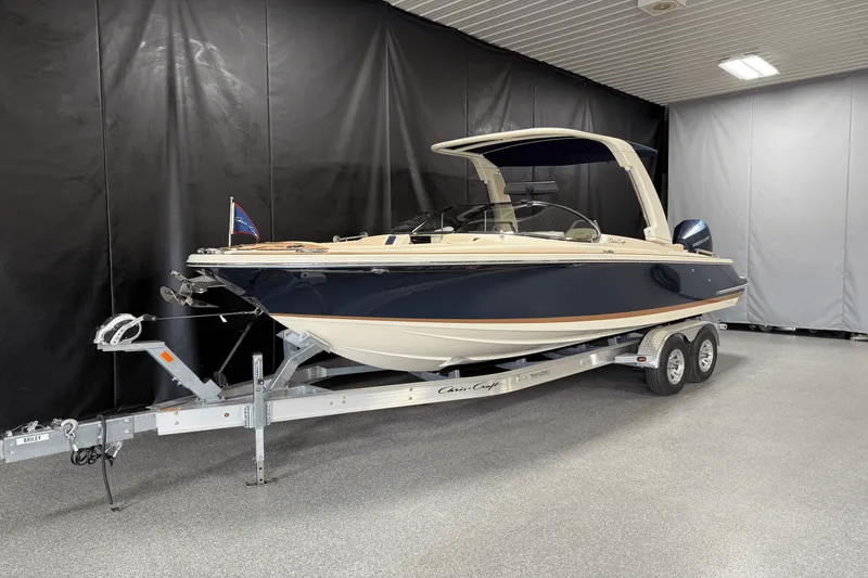 Slide: The Image of Chris-Craft LAUNCH 2021 - 2