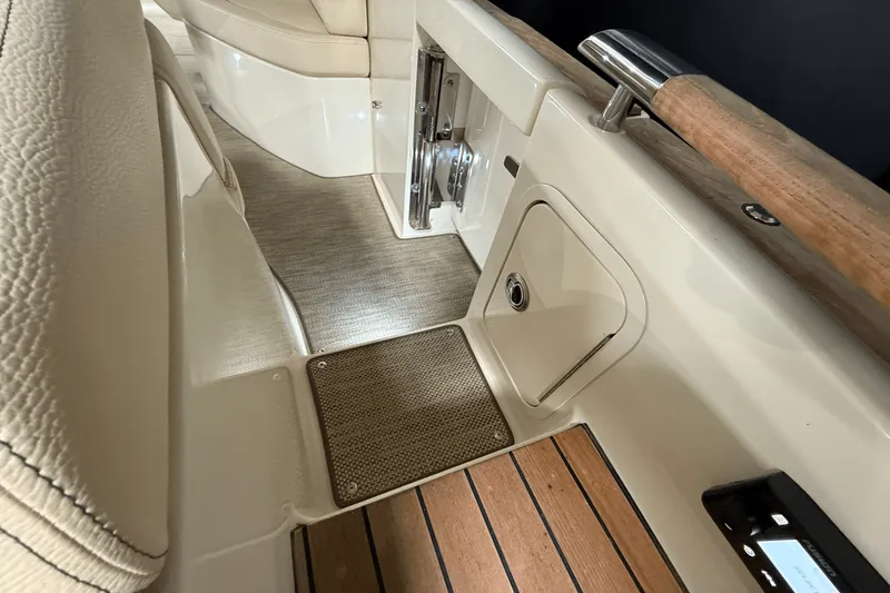 Slide: The Image of Chris-Craft LAUNCH 2021 - 32