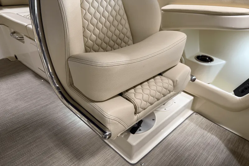 Slide: The Image of Chris-Craft LAUNCH 2021 - 52