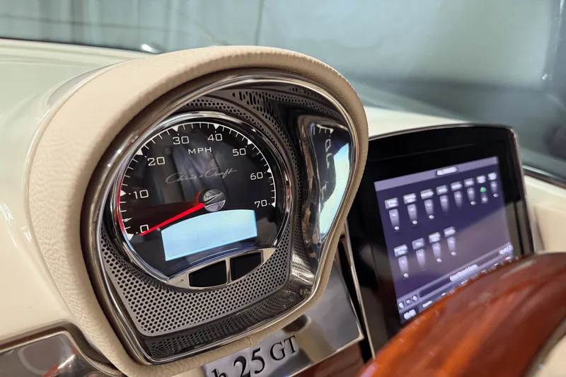 Slide: The Image of Chris-Craft LAUNCH 2021 - 69