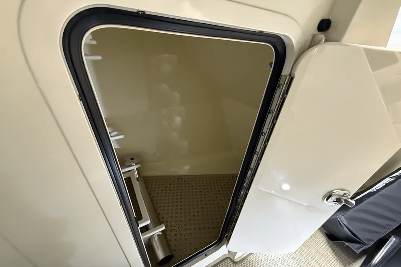 Slide: The Image of Chris-Craft LAUNCH 2021 - 89