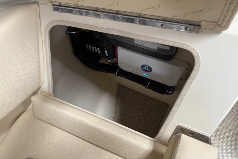 Slide: The Image of Chris-Craft LAUNCH 2021 - 98