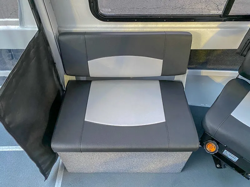 Slide: The Image of North River 22' Seahawk 2026 - 12