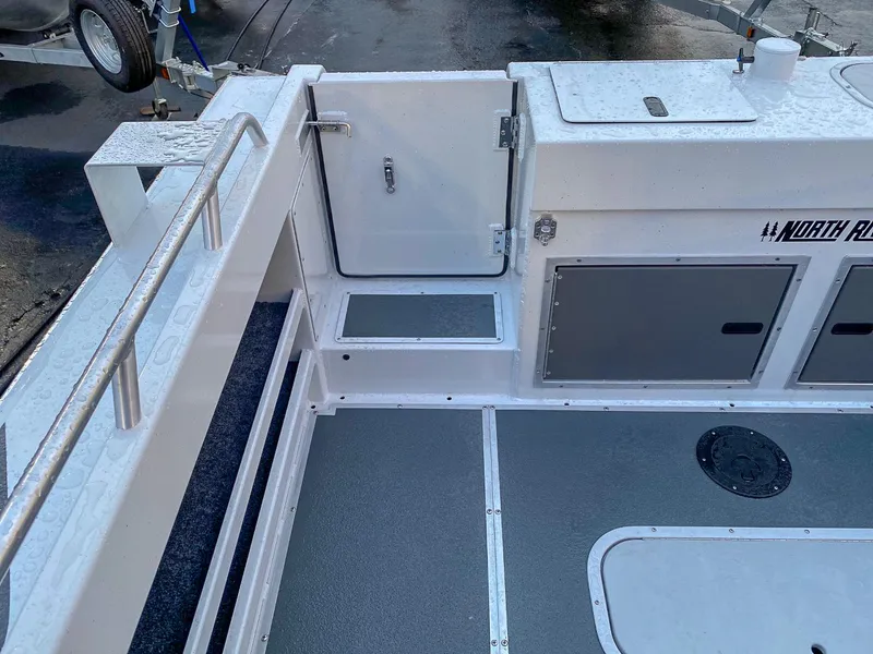 Slide: The Image of North River 22' Seahawk 2026 - 18