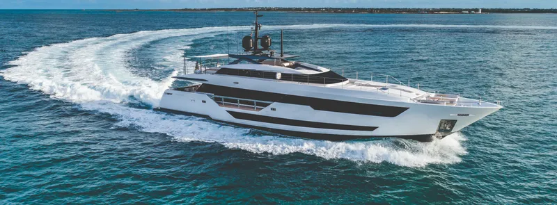 Slide: The Image of FERRETTI Custom Line Saetta 120 - 1