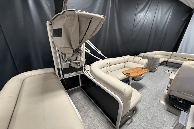 Slide: The Image of Premier 250 GRAND MAJESTIC 2017 - 22