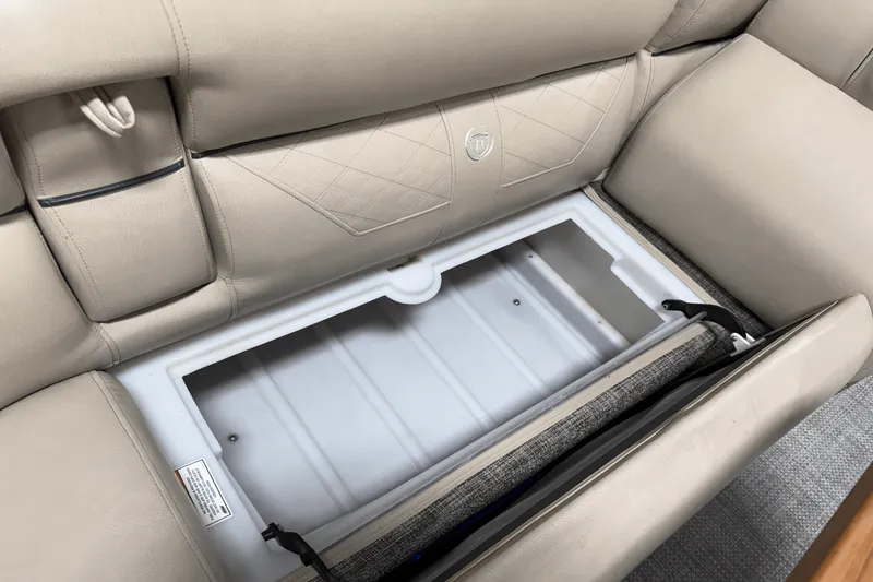 Slide: The Image of Premier 250 GRAND MAJESTIC 2017 - 33