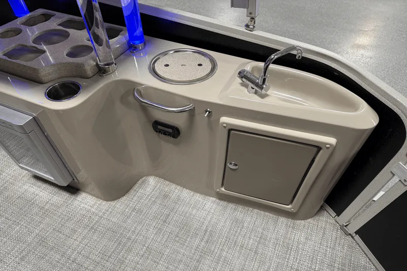 Slide: The Image of Premier 250 GRAND MAJESTIC 2017 - 43