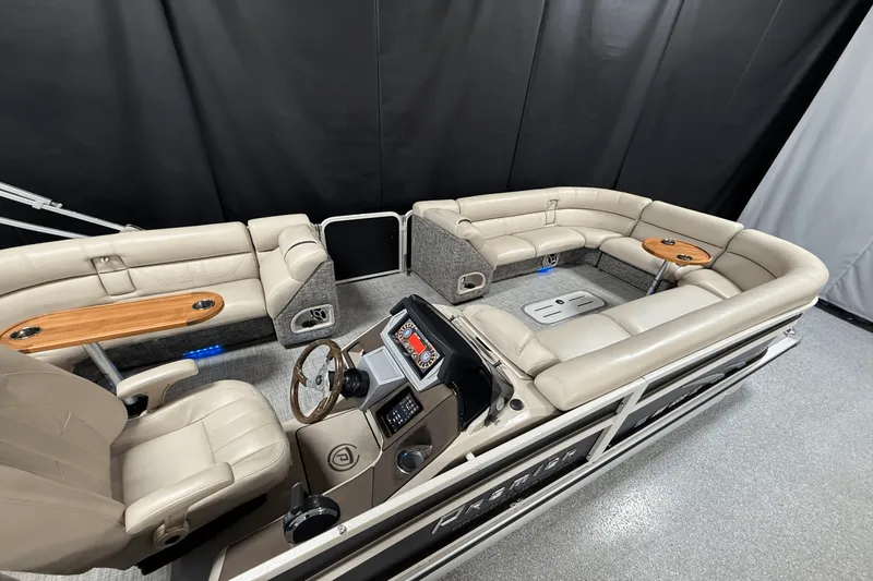 Slide: The Image of Premier 250 GRAND MAJESTIC 2017 - 5