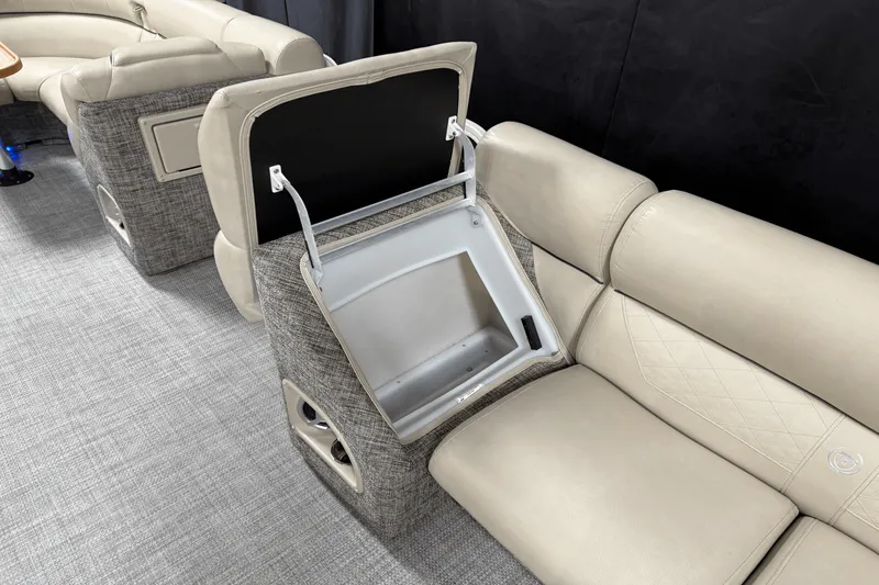 Slide: The Image of Premier 250 GRAND MAJESTIC 2017 - 66