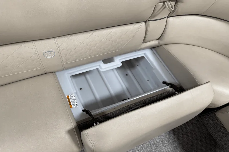 Slide: The Image of Premier 250 GRAND MAJESTIC 2017 - 70