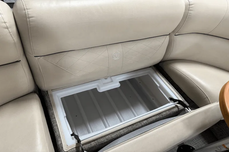 Slide: The Image of Premier 250 GRAND MAJESTIC 2017 - 77