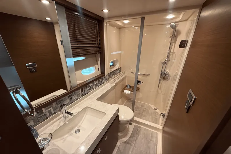 Slide: The Image of Sea Ray 540 SUNDANCER 2016 - 100