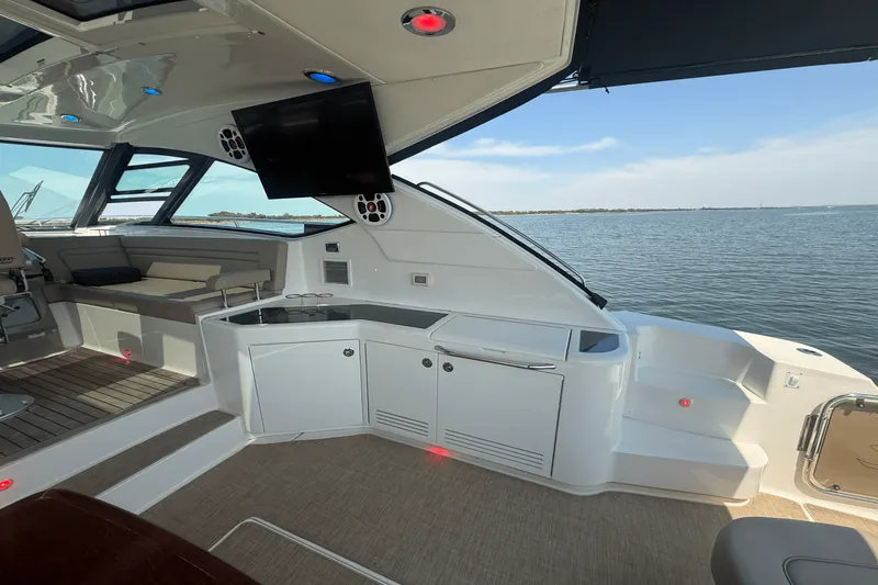 Slide: The Image of Sea Ray 540 SUNDANCER 2016 - 31