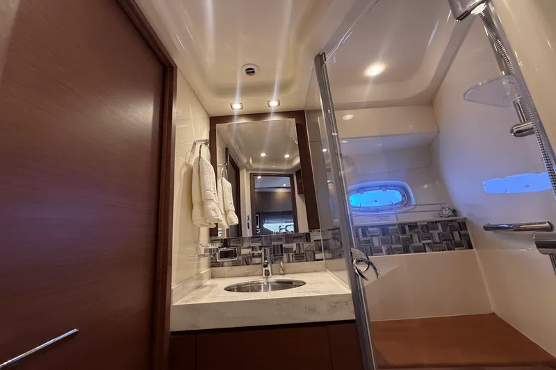 Slide: The Image of Sea Ray 540 SUNDANCER 2016 - 83