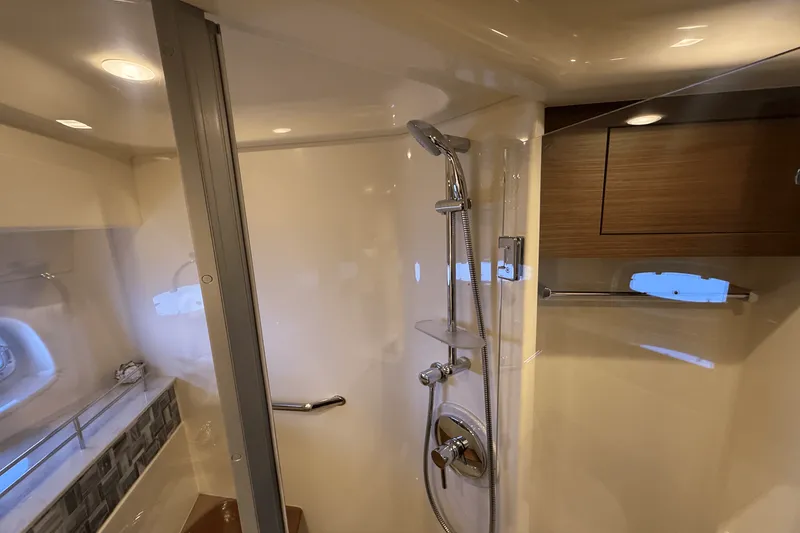 Slide: The Image of Sea Ray 540 SUNDANCER 2016 - 85