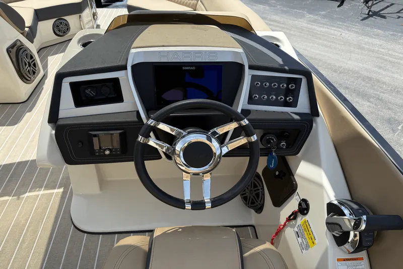 Slide: The Image of Harris Crowne 250 2022 - 19