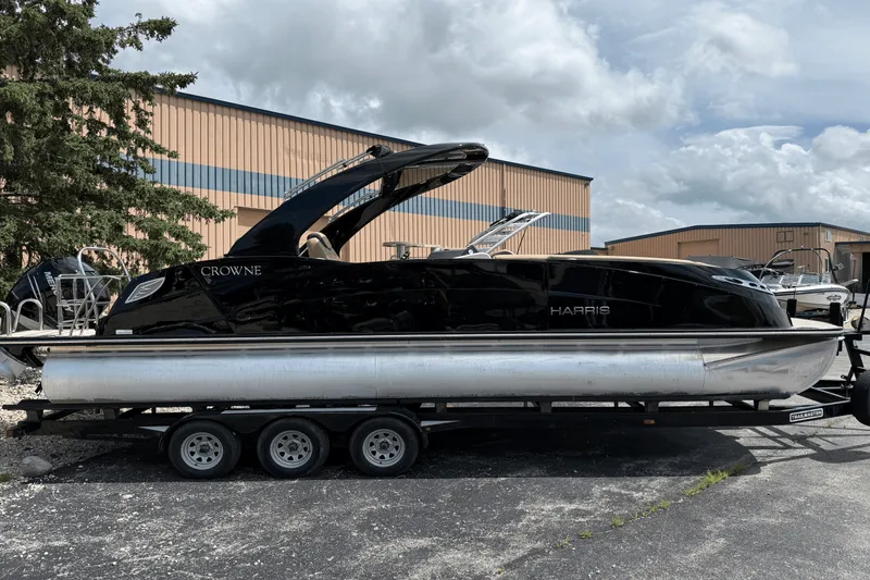 Slide: The Image of Harris Crowne 250 2022 - 7