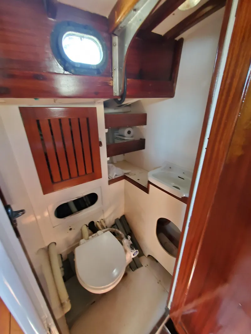 Slide: The Image of Custom Horizon VHF 1958 - 7