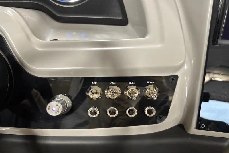 Slide: The Image of Barletta CABRIO22QCTT 2025 - 49