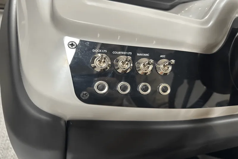 Slide: The Image of Barletta CABRIO22QCTT 2025 - 51