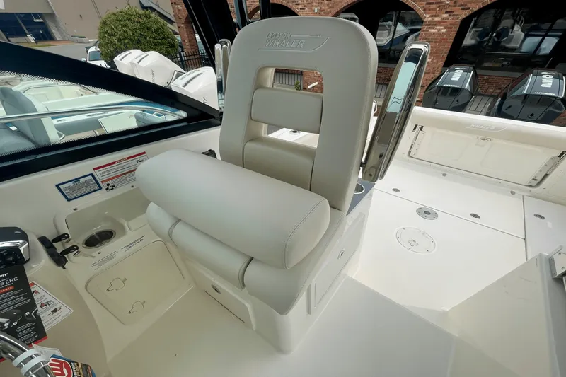 Slide: The Image of Boston Whaler 285 Conquest 2025 - 16