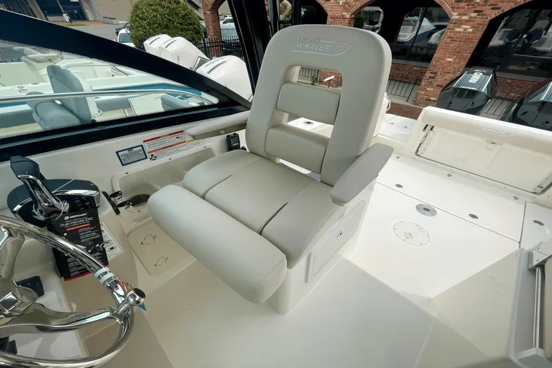 Slide: The Image of Boston Whaler 285 Conquest 2025 - 17