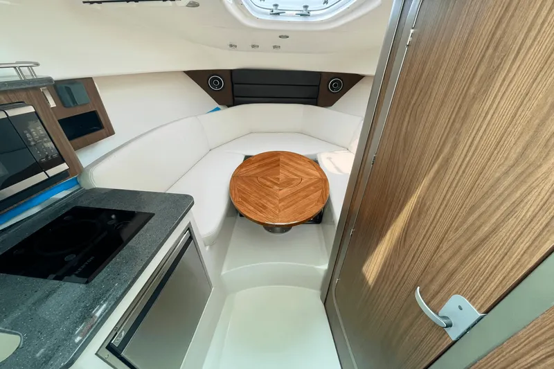 Slide: The Image of Boston Whaler 285 Conquest 2025 - 22